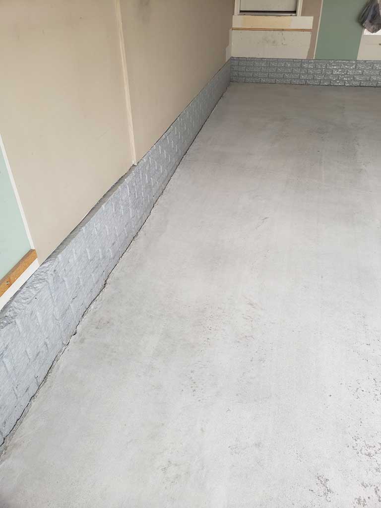 Cracked floor before
